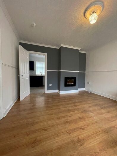 3 Bedroom Semi-Detached House To Rent In Hedgeley Road, Hebburn, NE31