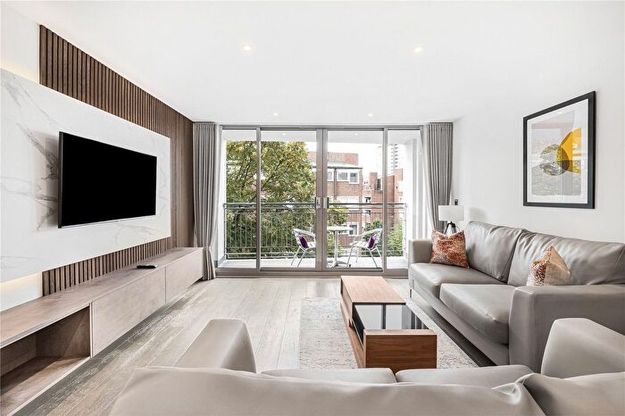 2 Bedroom Flat To Rent In Waterloo Road, London, SE1