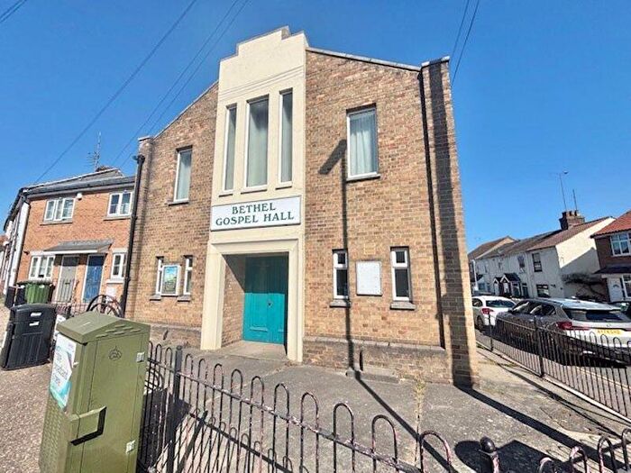 Detached House For Sale In Pier Walk, Gorleston, Great Yarmouth, NR31