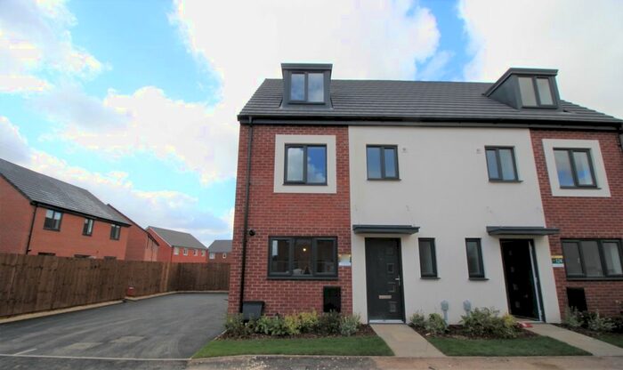 4 Bedroom Semi-Detached House To Rent In Stowe Lane, Hilton, Derby, DE65