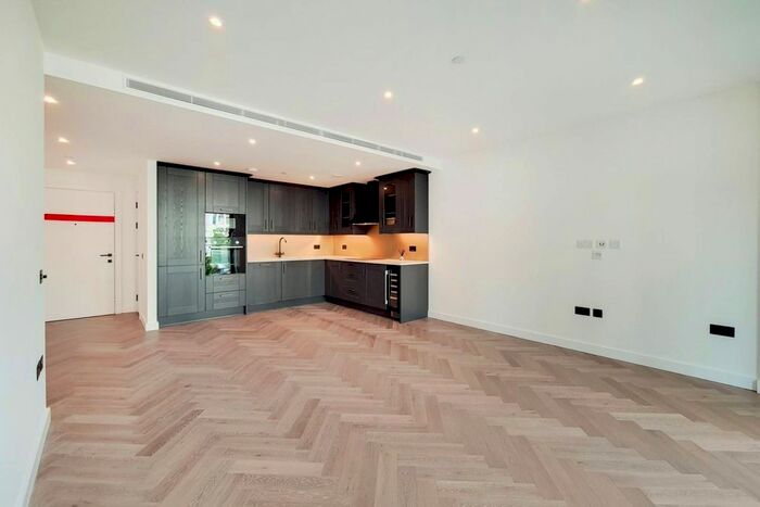 2 Bedroom Flat To Rent In Merino Gardens, Wapping, E1W