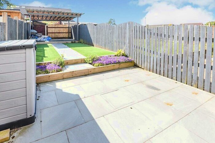 2 Bedroom Terraced House To Rent In Averon Rise, Oldham, Greater Manchester, OL1