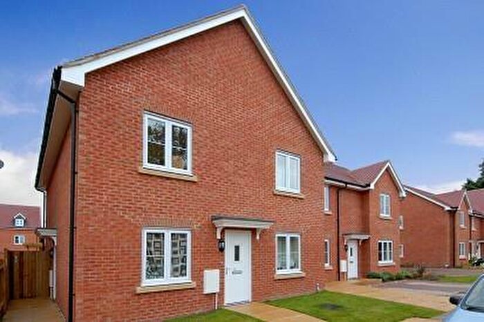 2 Bedroom Apartment To Rent In Abingdon, Oxfordshire, OX14