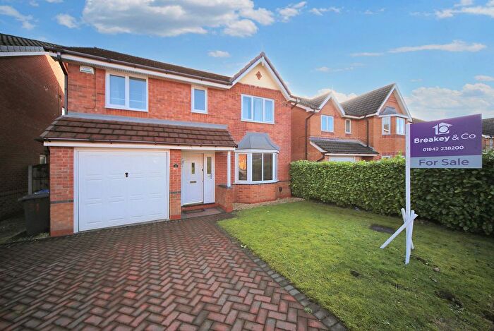4 Bedroom Detached House For Sale In Brayford Drive, Aspull, WN2