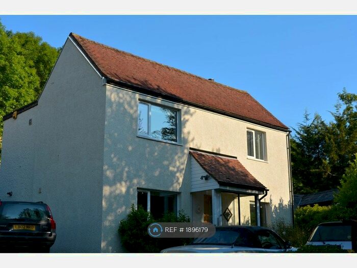 3 Bedroom Detached House To Rent In Cryers Hill Road, High Wycombe, HP15