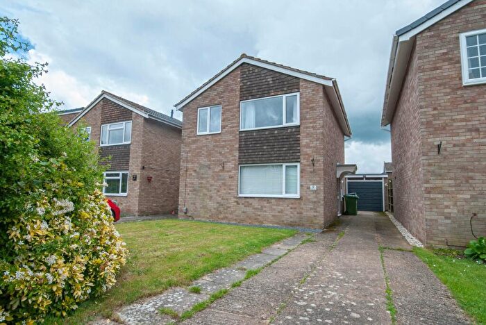 3 Bedroom Detached House To Rent In Ruskin Close, Rugby, CV22