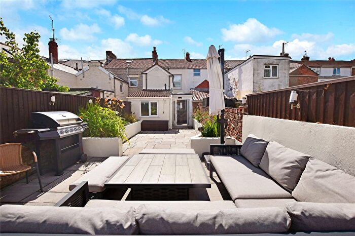 3 Bedroom Terraced House For Sale In Alfred Street, Taunton, Somerset, TA1
