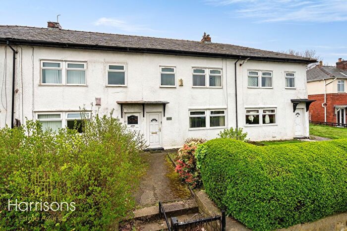 3 Bedroom Terraced House For Sale In Wigan Road, Bolton, BL3