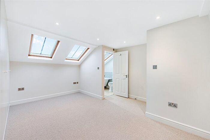 5 Bedroom Terraced House To Rent In Brackenbury Road, London, W6