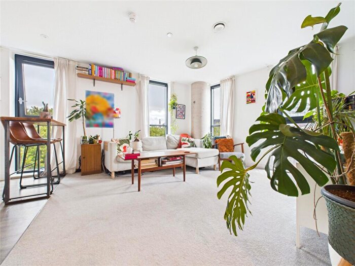 1 Bedroom Apartment For Sale In Castle Park View Block, Marybush Lane, Bristol, BS2