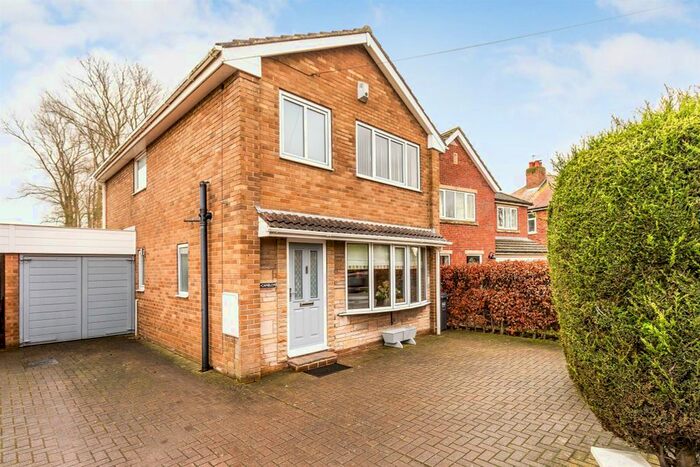 3 Bedroom Link Detached House For Sale In Main Road, Burn, Selby, YO8