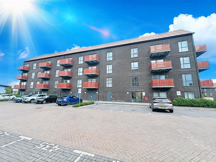 1 Bedroom Flat For Sale In Rosa House, Buttermere Way, Grays, RM20