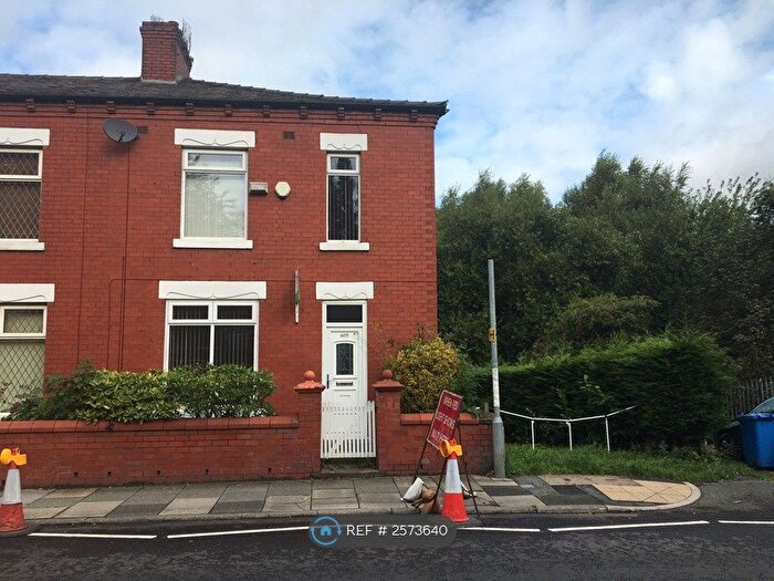 3 Bedroom End Of Terrace House To Rent In Oldham Road, Middleton, Manchester, M24