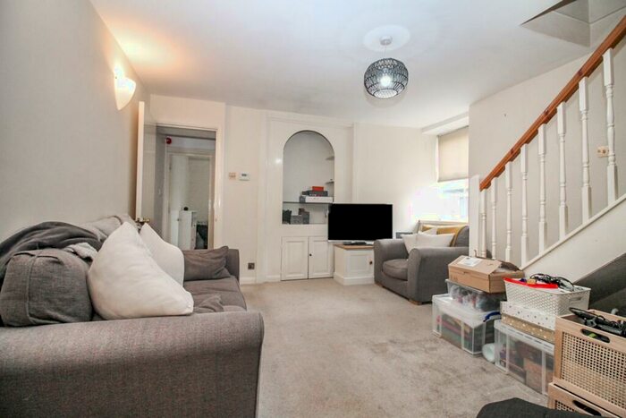 2 Bedroom Apartment To Rent In Kerry Street, Horsforth, Leeds, LS18