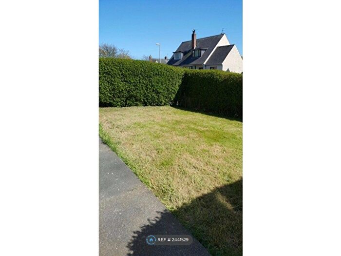 2 Bedroom Maisonette To Rent In Kirkhill Road, Aberdeen, AB11