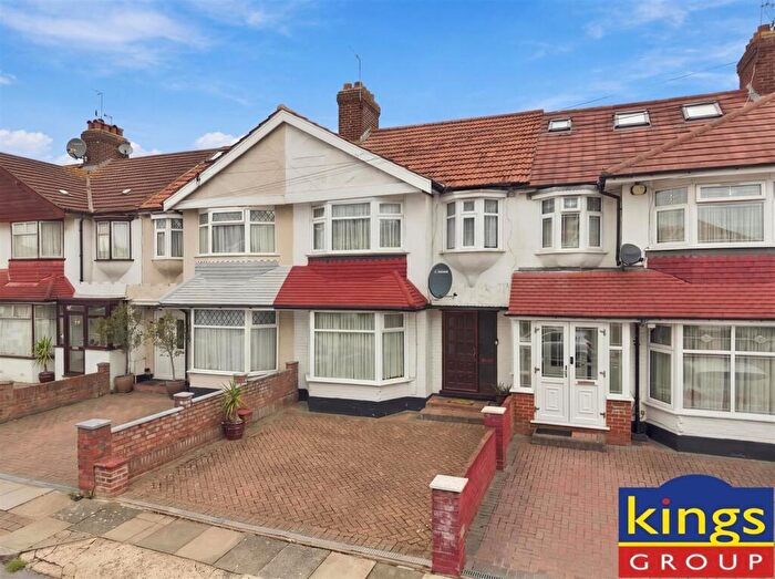 3 Bedroom Terraced House For Sale In Selhurst Road, Edmonton, N9