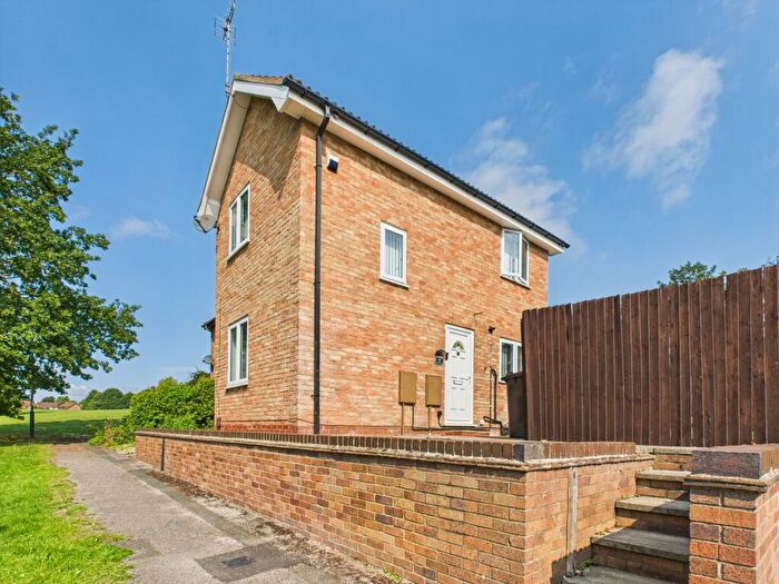 2 Bedroom Town House For Sale In Houghton Court, Oakwood, DE21