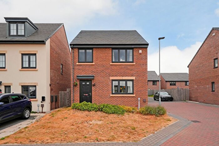 4 Bedroom Detached House For Sale In Violet Close, Thurnscoe, Rotherham, S63