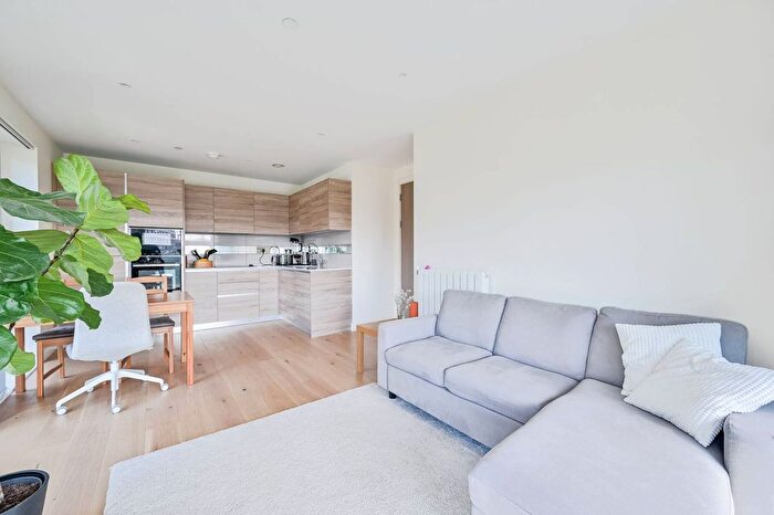 2 Bedroom Flat To Rent In Judde House, Woolwich Riverside, London, SE18