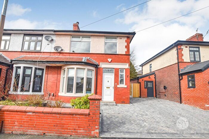 3 Bedroom Semi Detached House To Rent In East Park Avenue, Blackburn, BB1