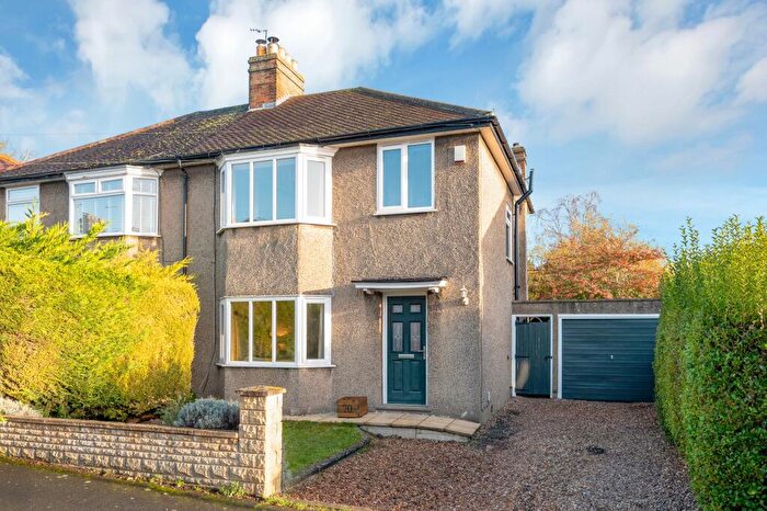 3 Bedroom Semi Detached House For Sale In Queens Walk, Stamford, PE9
