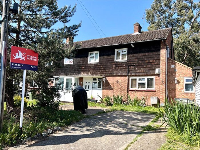 6 Bedroom Semi Detached House For Sale In Cabell Road, Guildford, Surrey, GU2