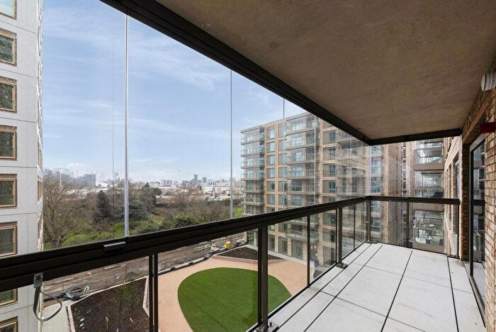 2 Bedroom Flat To Rent In India House, Royal Crest Avenue, London, E16