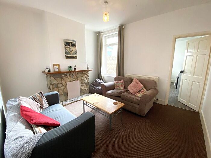 3 Bedroom Terraced House To Rent In Newcome Road, Portsmouth, PO1