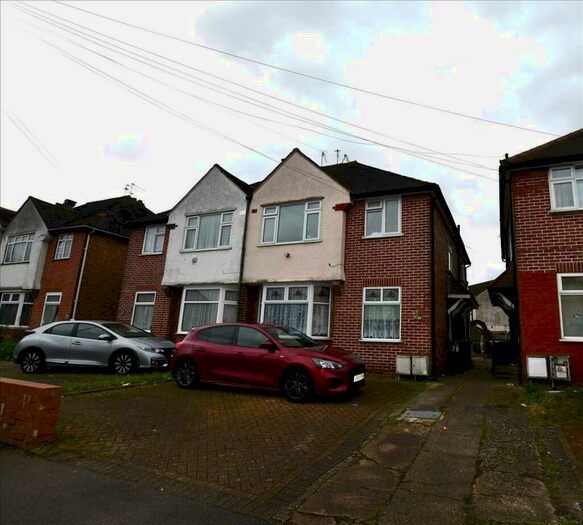 2 Bedroom Flat To Rent In Sandhurst Road, London, N9