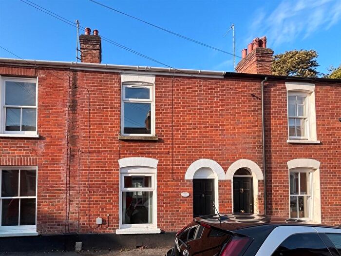3 Bedroom Terraced House For Sale In College Street, Salisbury, SP1