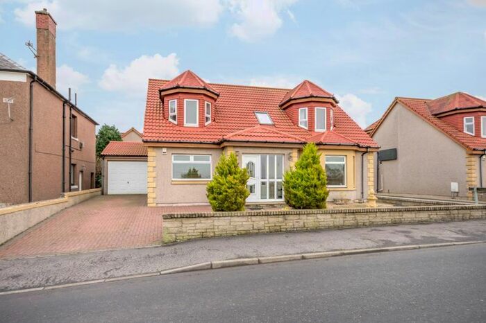 4 Bedroom Detached House For Sale In Craigluscar Road, Dunfermline KY12