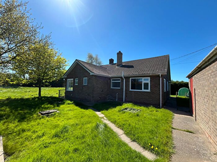 3 Bedroom Detached Bungalow To Rent In Midville Lane, Stickney, Boston., PE22