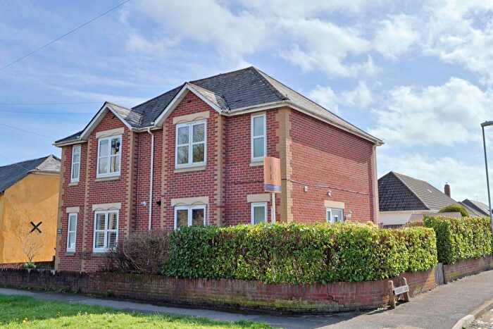 3 Bedroom House For Sale In Parmiter Road, Wimborne, BH21