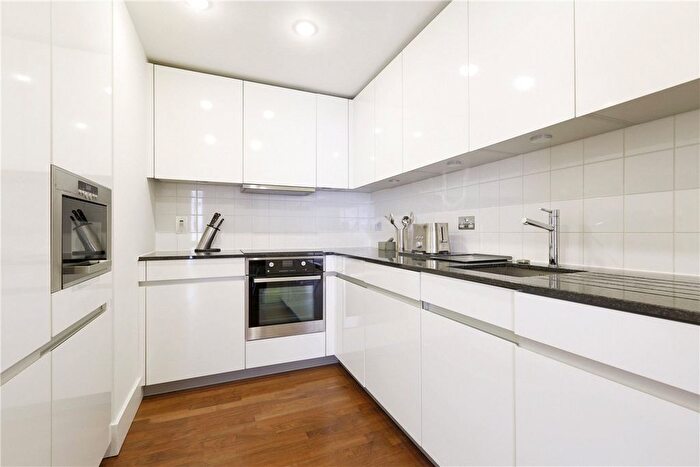 1 Bedroom Flat To Rent In Weymouth Street, Marylebone, London, W1W