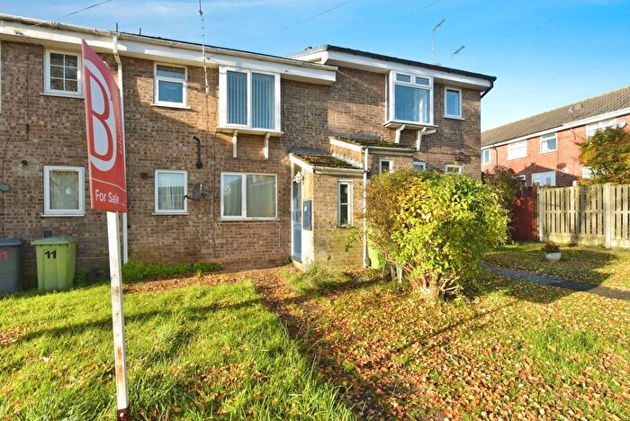 1 Bedroom Flat For Sale In Springfield Close, Eckington, Sheffield, Derbyshire, S21