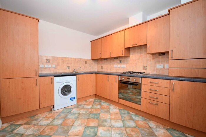 2 Bedroom Flat To Rent In Bishops Park, Inverness, IV3