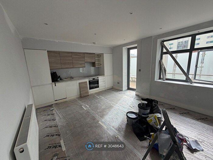 1 Bedroom Flat To Rent In Burdett Road, London, E14