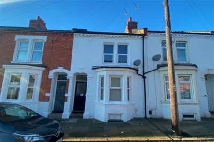 2 Bedroom House To Rent In Monks Park Road, NN1