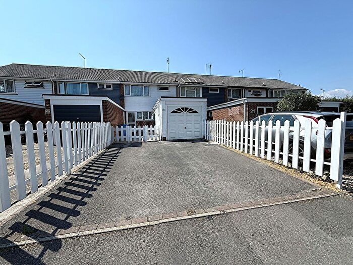 3 Bedroom Terraced House For Sale In Collwood Close, Oakdale, Poole, BH15