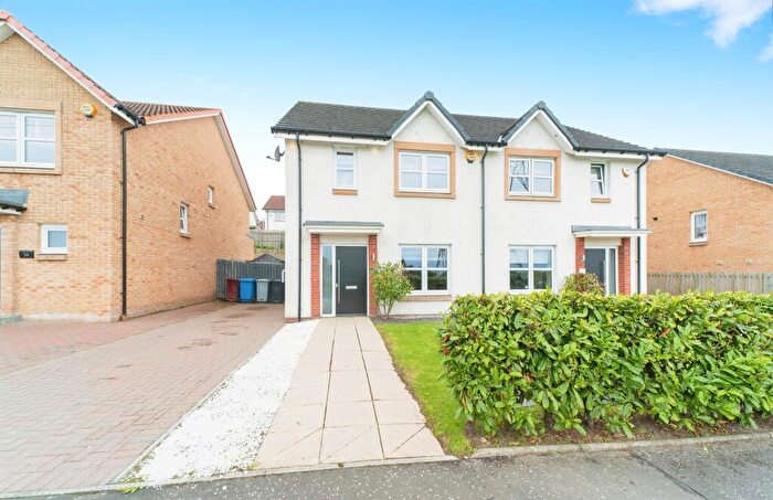 3 Bedroom Semi-Detached House For Sale In Shott Drive, Blantyre, Glasgow, G72
