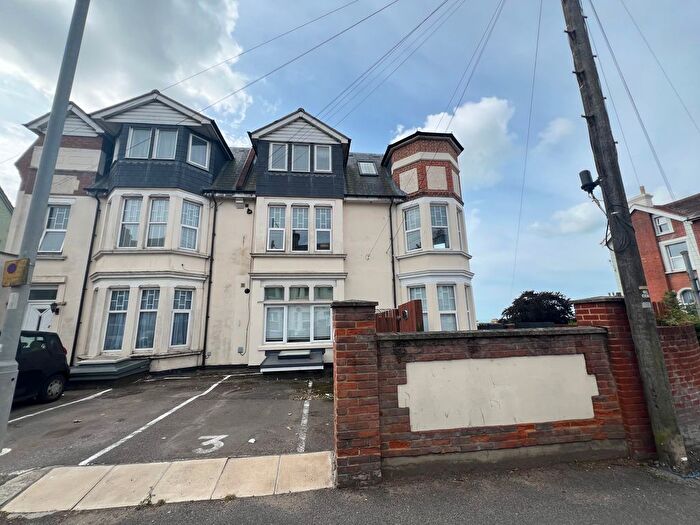 2 Bedroom Flat To Rent In Mount Pleasant Road, Hastings, TN34