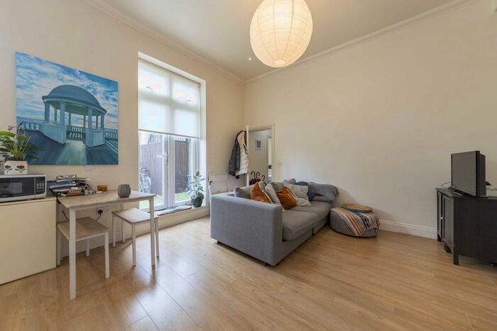 1 Bedroom Flat To Rent In Harrow Road, London, W9