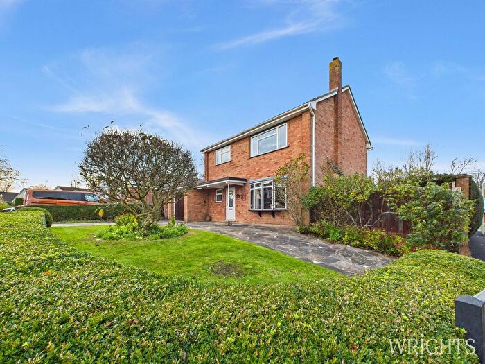 3 Bedroom Detached House For Sale In The Ryde, Hatfield, AL9