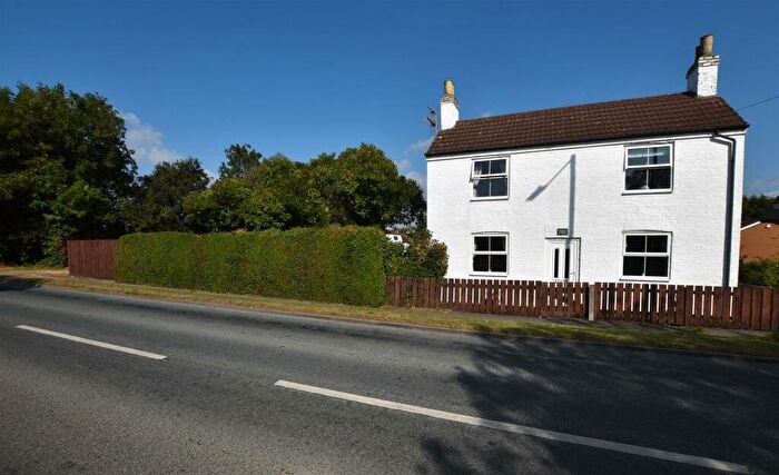 4 Bedroom Detached House For Sale In Staithes Road, Preston, Hull, HU12