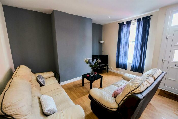 3 Bedroom House To Rent In Harold Grove, LS6