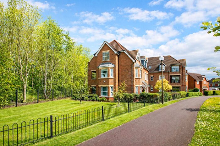 2 Bedroom Apartment For Sale In Portishead Drive, Tattenhoe, Milton Keynes, MK4