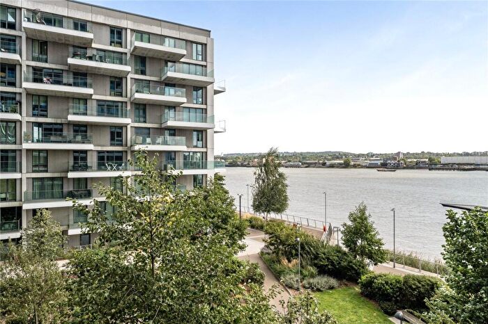 1 Bedroom Flat For Sale In Bonnet Street, London, E16