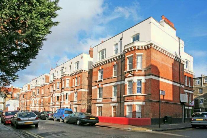 1 Bedroom Apartment To Rent In Eagle Mansions, Stoke Newington, N16