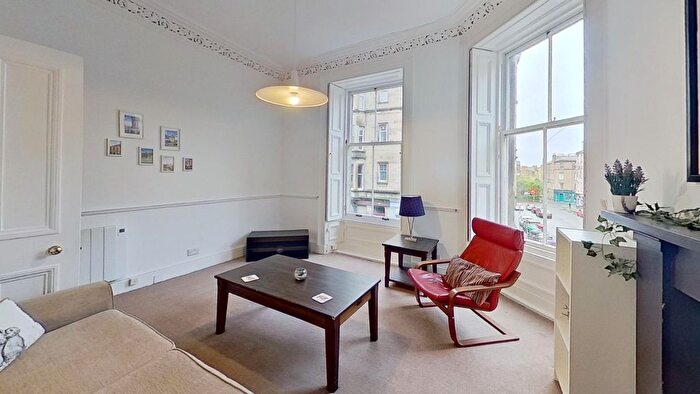 2 Bedroom Flat To Rent In Blackwood Crescent, Edinburgh, EH9