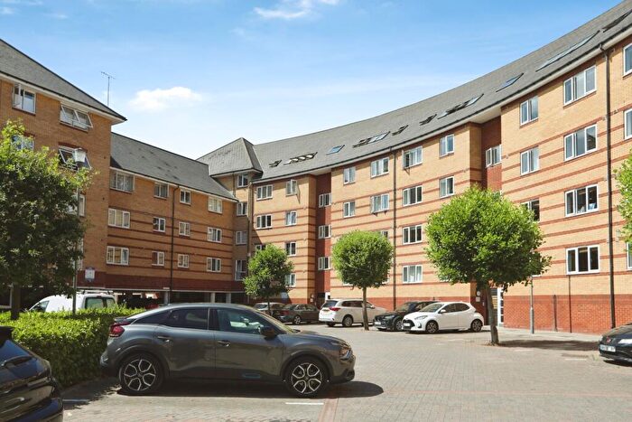 2 Bedroom Flat For Sale In St. Peters Street, Maidstone, Kent, ME16